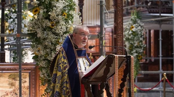 Santa Maria Maggiore illuminata per l’Assunta: «La Chiesa veglia  e attende la luce di Maria»