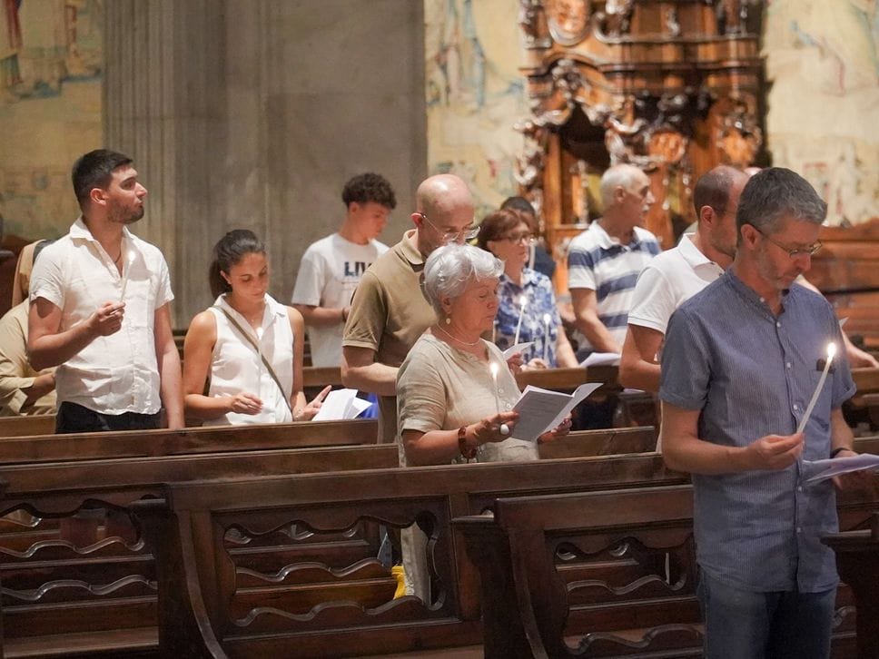 Santa Maria Maggiore illuminata per l’Assunta: «La Chiesa veglia  e attende la luce di Maria»