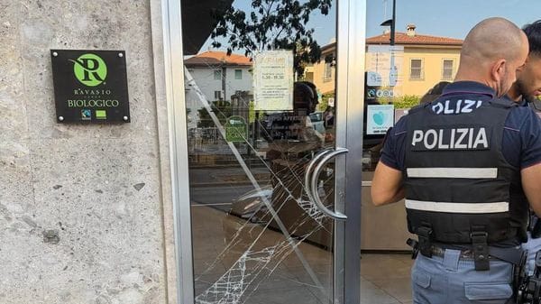 I ladri non vanno in vacanza a Ferragosto: colpiti bar e panificio a Bergamo