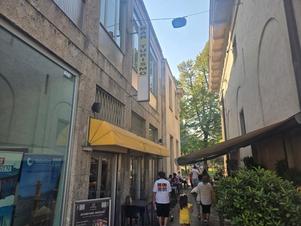I ladri non vanno in vacanza a Ferragosto: colpiti bar e panificio a Bergamo