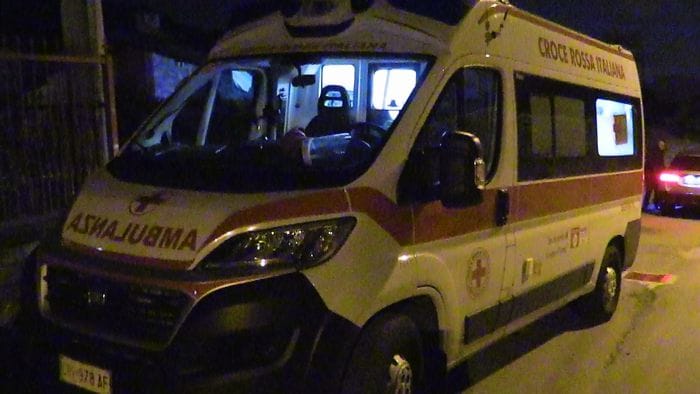 https://storage.ecodibergamo.it/media/photologue/2026/8/15/photos/cache/incidente-mortale-a-cisano-motociclista-muore-nella-notte-di-ferragosto_4bdd972c-987d-11f1-b6cf-274e34e56b6a_1920_1080_v3_large_16_9.jpg