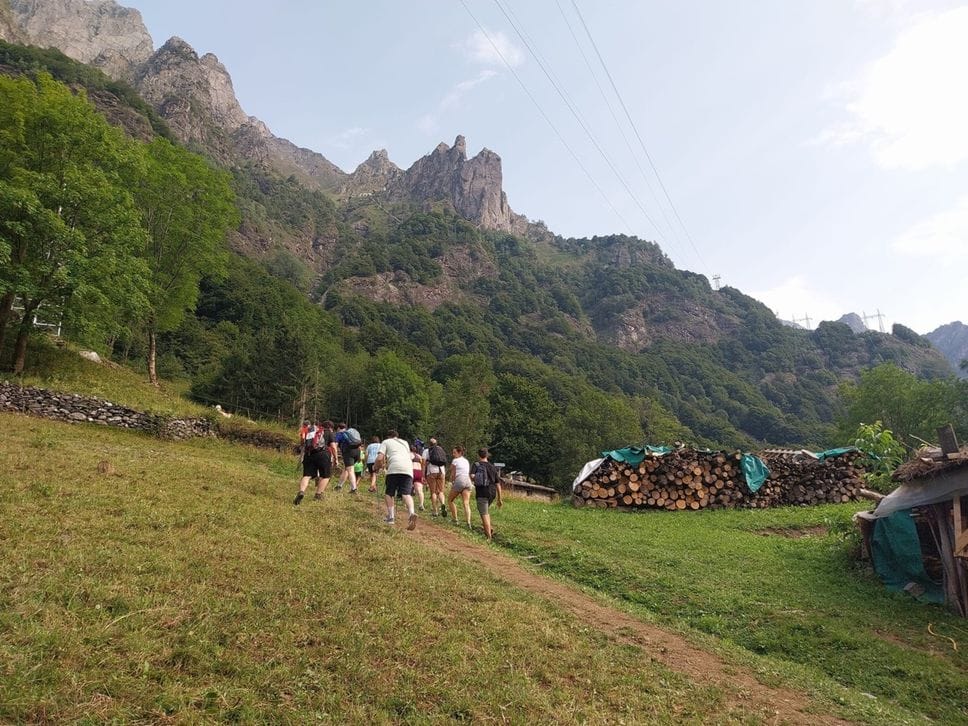 In tremila a Valbondione per lo spettacolo delle cascate del Serio - Foto e video