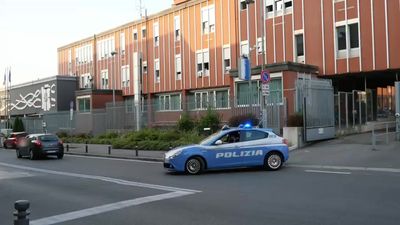 https://storage.ecodibergamo.it/media/photologue/2026/8/17/photos/cache/bergamo-espulsioni-e-rimpatri-controlli-straordinari-anche-a-dalmine_30dcebd8-9a05-11f1-aca7-b4e2c03967fa_1920_1080_display.jpg