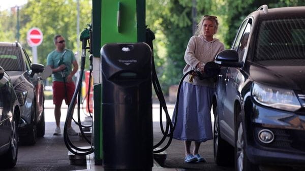 Codacons, in 30 anni benzina raddoppiata e diesel quasi triplicato