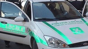 Fugge all’alt e gli trovano droga: nei guai trentaduenne a Bonate Sopra