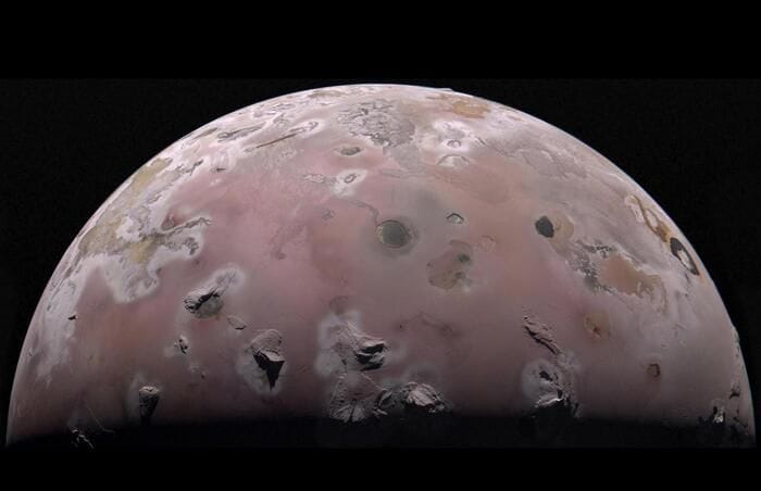 Il ritratto più fedele di Io, la luna più interna di Giove