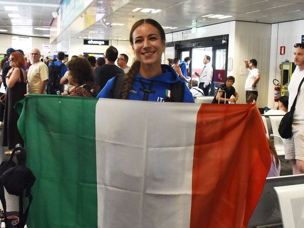 Rientro trionfale all’aeroporto di Orio al Serio per gli azzurri dell’atletica - Video