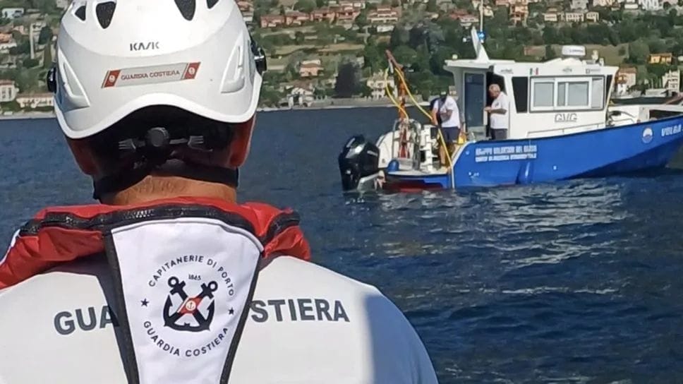 Giovane bergamasco annegato nel lago di Como: il corpo ritrovato a 357 metri di profondità
