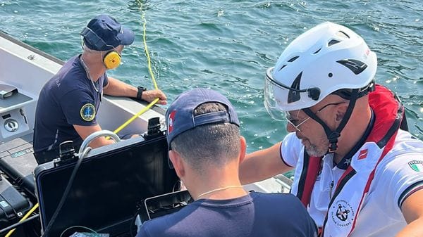 Annegato nel Lago di Como, a Gattinara i funerali di Rayan Jeirom Baylen: da bambino aveva vissuto a Seriate