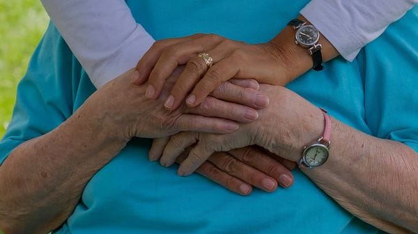Caregiver, le risposte per aiutare chi cura