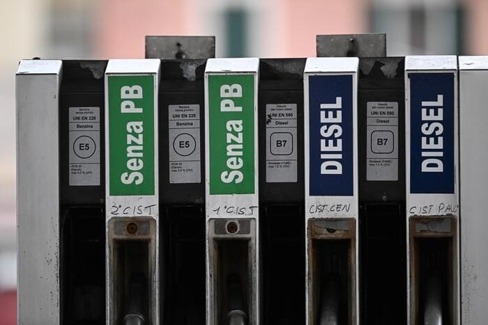 Continua il rialzo del prezzo del gasolio, in autostrada 2,178 euro al litro