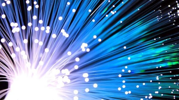 Nuovo record per una rete internet quantistica, 61 km su fibre tradizionali