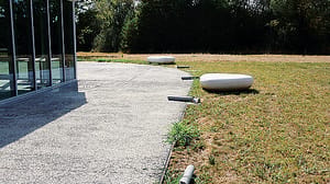 Parco Ovest, vandali ancora in azione: pali divelti da tre mesi