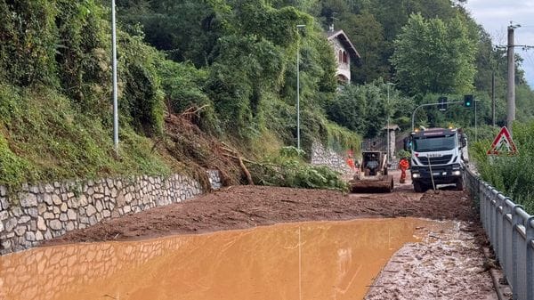 Frana a Parre, chiusa via Libertà