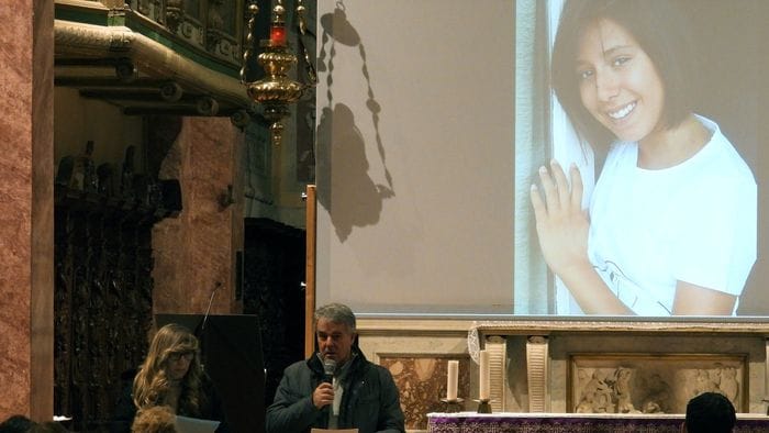 il sorriso di giulia continua a illuminarci