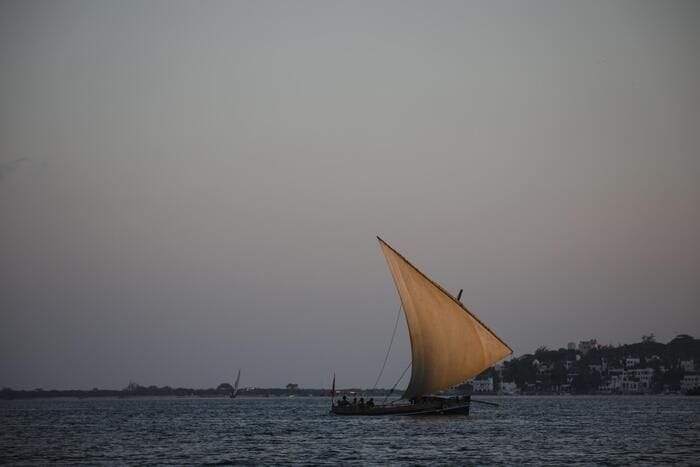 Kenya, a settembre al via la costruzione della raffineria nigeriana a Lamu