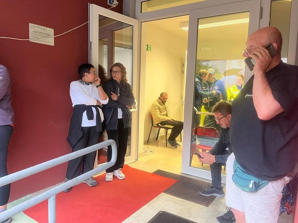 Maltempo, super lavoro in mattinata: riaperte le strade nelle valli - Foto e video
