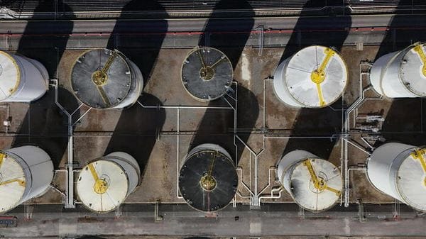 Petrolio in ribasso dello 0,48%, Wti a 86,41 dollari al barile