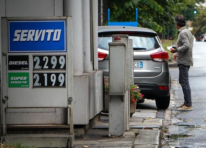Unc, governo non faccia come Ponzio Pilato sulla benzina