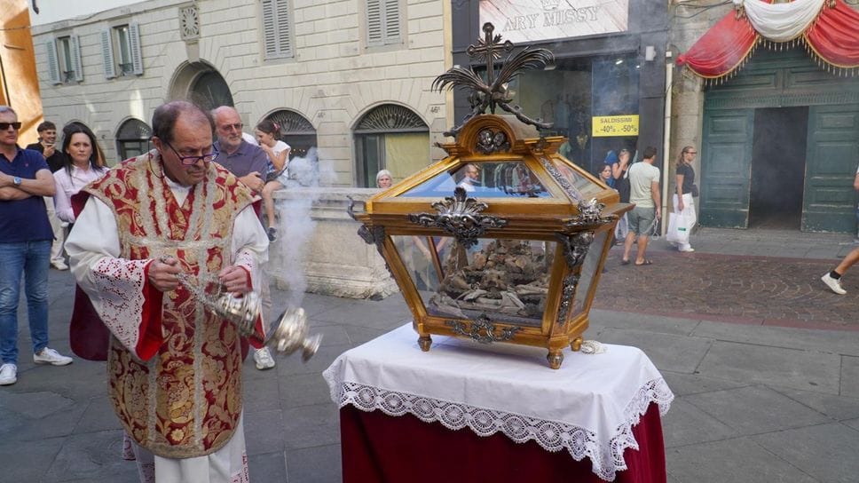 Sant’Alessandro in Colonna, l’esposizione delle reliquie