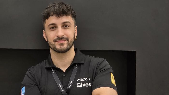 Da pizzaiolo alla Micron, oggi lavora nell’IA a Singapore