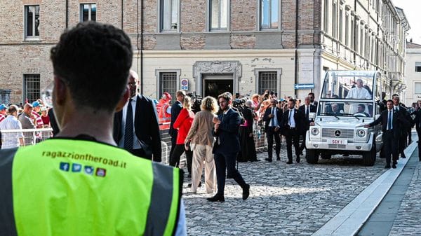 Ragazzi On the Road, quattro giovani con la Stradale al seguito di Leone XIV