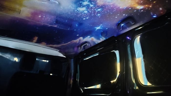 https://storage.ecodibergamo.it/media/photologue/2026/8/23/photos/cache/un-carro-dei-sogni-per-viaggiare-nella-fantasia-e-nei-problemi-dei-giovani_587a7a7e-9e52-11f1-aca7-b4e2c03967fa_1920_1080_v3_large_16_9.jpg