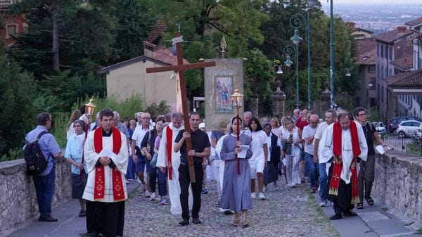 Bergamo, al via le celebrazioni per Sant’Alessandro: martedì il Cammino orante verso la Cattedrale