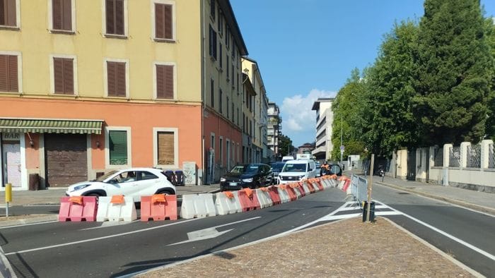 e brt cambia la viabilit224 tra via baschenis e via san giorgio prime modifiche per il cantiere foto da Ecodibergamo.it e brt cambia la viabilit224 tra via baschenis e via san giorgio prime modifiche per il cantiere foto