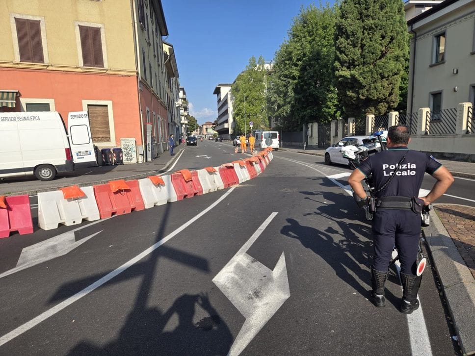 E-Brt, cambia la viabilità tra via Baschenis e via San Giorgio: prime modifiche per il cantiere - Foto