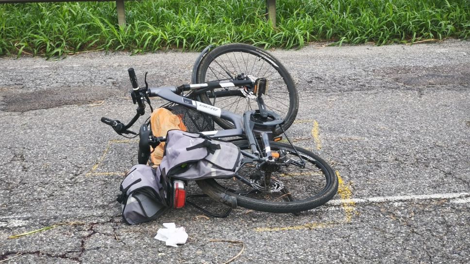 Bus contro una bici a Caravaggio, gravissimo 69enne - Video