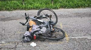 Bus contro una bici a Caravaggio, gravissimo 69enne - Video