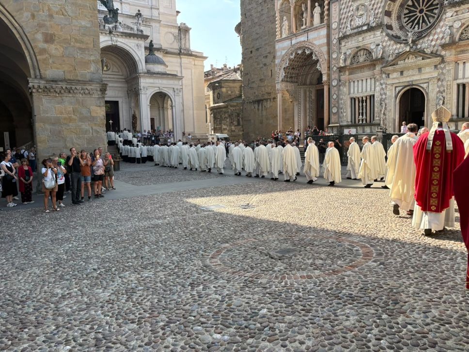 È Sant’Alessandro, patrono di Bergamo: tutte le iniziative della giornata. La Messa del Vescovo in Cattedrale - foto