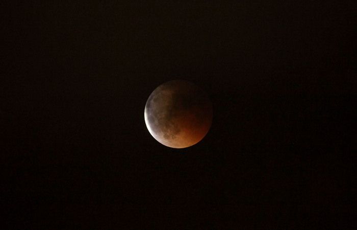 All'alba lo spettacolo dell'eclissi di Luna
