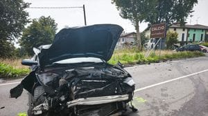Scontro tra due auto sulla provinciale 102: quattro feriti tra Covo e Calcio. Strada chiusa
