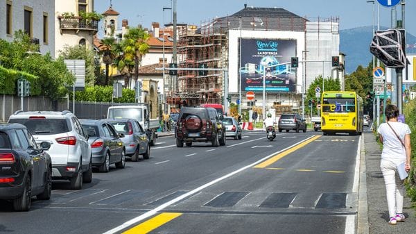  E-Brt, Incrocio via S. Giorgio- Baschenis: cancellata l’uscita e eliminato il semaforo
