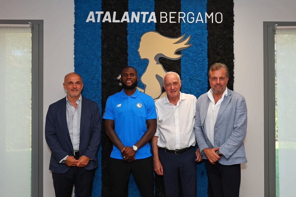 Atalanta, preso Kessie. Si spinge per Rowe, striscione a Zingonia per de Roon