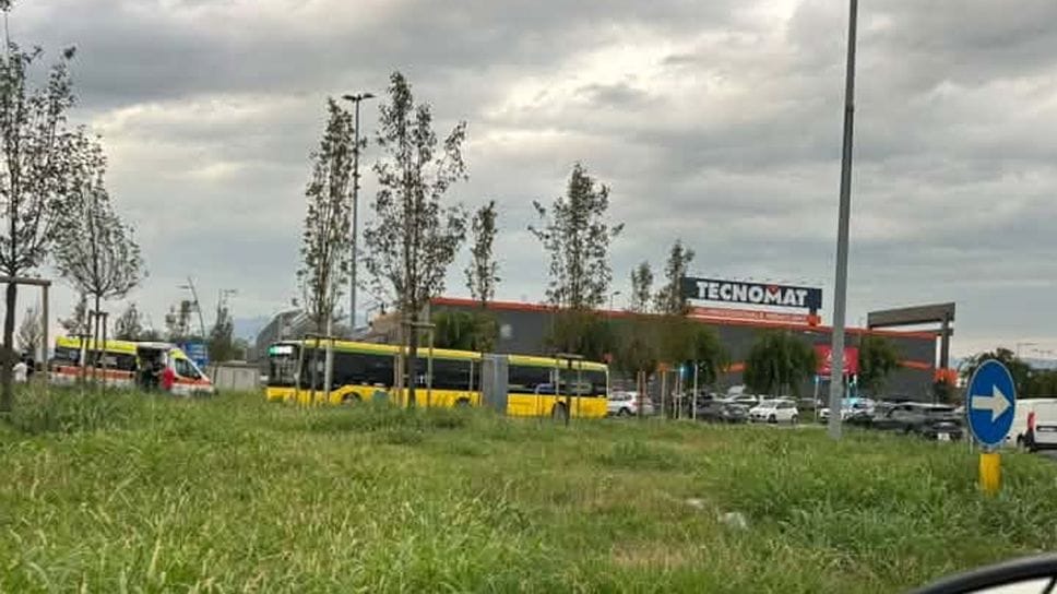 Dalmine, polemica sul rondò con la corsia dell’e-Brt. Il sindaco: «Pericoloso»