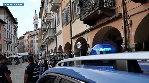 Alcol nei locali, raffica di controlli: sette diffide e tre sanzioni a Bergamo - Video