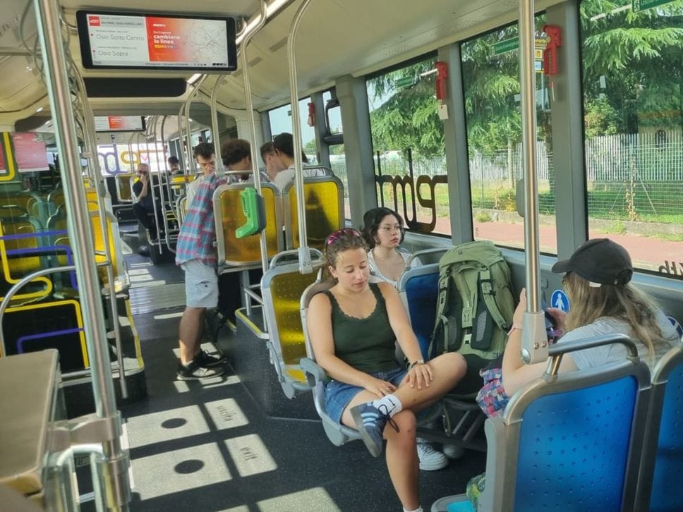Bergamo-Verdellino, primo giorno di e-Brt: pochi passeggeri e traffico scorrevole - Foto e video