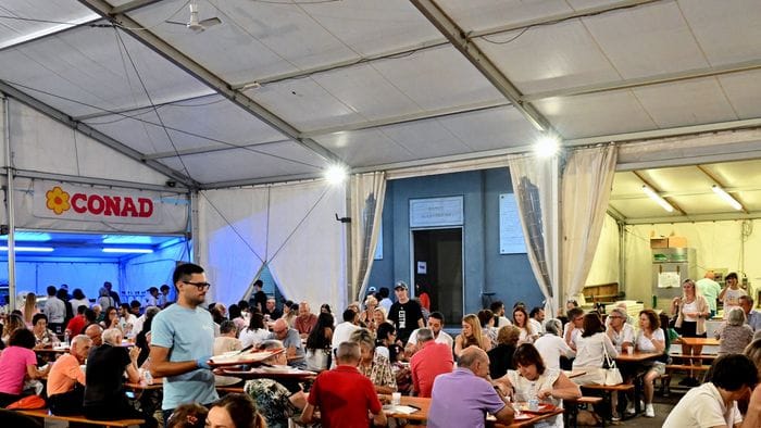https://storage.ecodibergamo.it/media/photologue/2026/8/3/photos/cache/santalessandro-prepara-la-festa-si-cercano-altri-volontari-per-la-sagra_93e96ee2-8f54-11f1-94d0-c6d48a8fd97f_1920_1080_v3_large_16_9.jpg