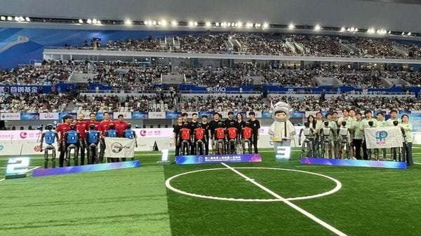  Medaglia d’argento ai robot calciatori dell’Italia alle Olimpiadi di robotica a Pechino 