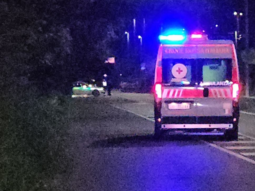 Schianto moto-camion in via Zanica a Bergamo: gravi un bimbo di 10 anni  e un 52enne- Foto