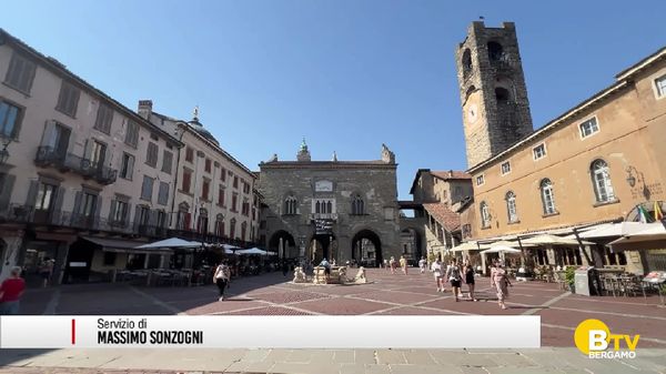 Bergamo, presentato il progetto di riordino dei dehors di Piazza Vecchia in Città Alta