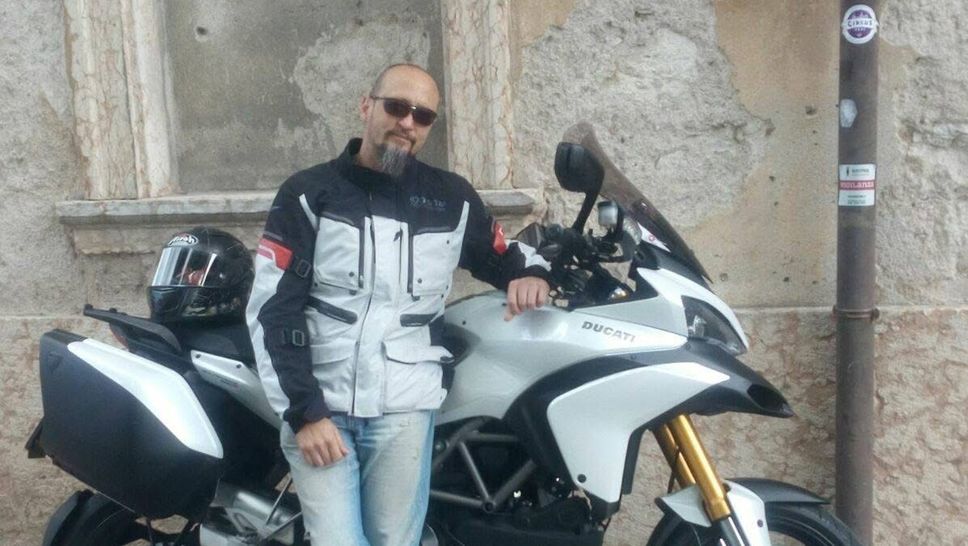Muore a 49 anni in moto: «Francesco, amava Casnigo e la gente della Valgandino»