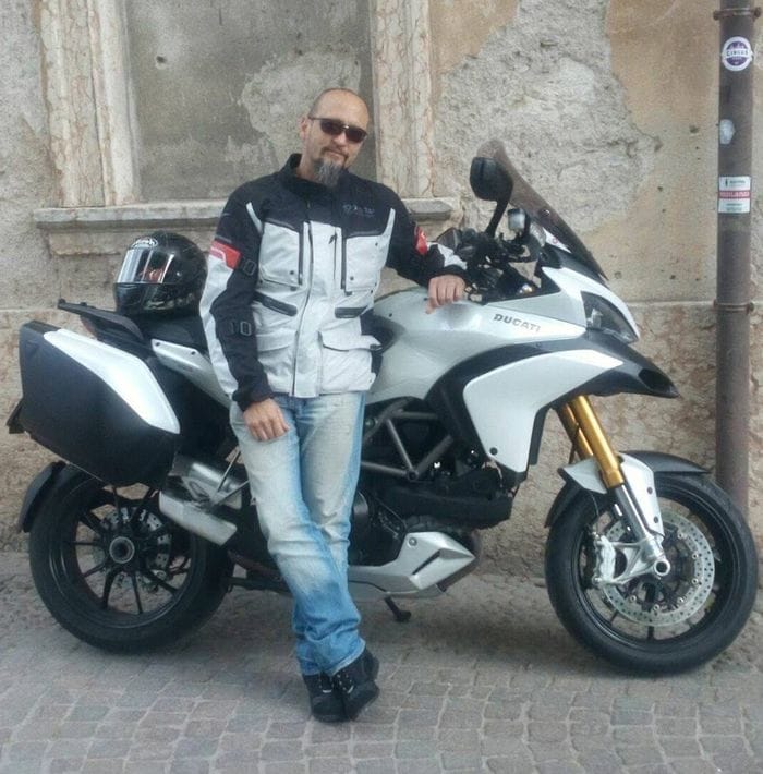 Schianto contro auto, muore motociclista a Chiuduno