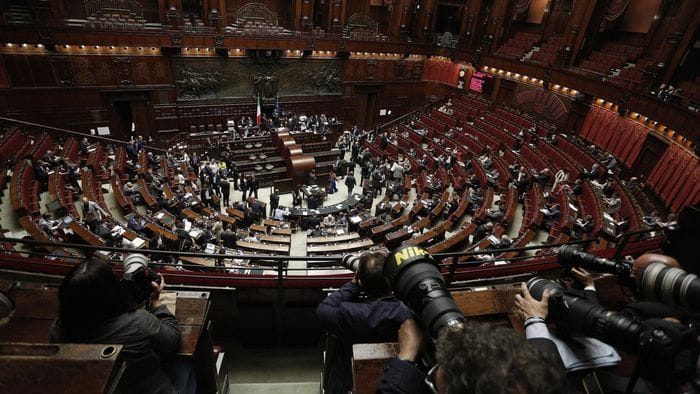 https://storage.ecodibergamo.it/media/photologue/2026/8/5/photos/cache/il-declino-di-politica-e-ragione-frutto-amaro-per-litalia_6af15d0a-9090-11f1-94d0-c6d48a8fd97f_1920_1080_v3_large_16_9.jpg