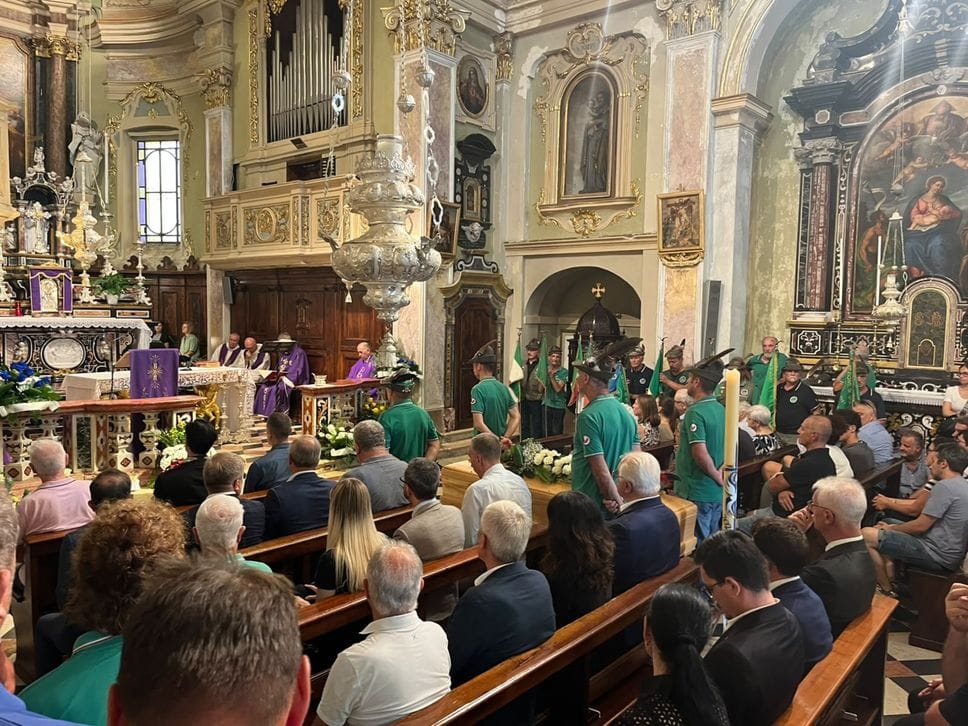 L’addio a Schiavi: «Ora vola, ma vola basso: voglio sentire il rumore delle tue ali»