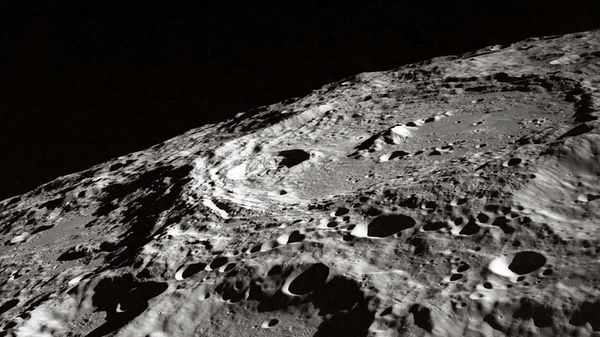 Luna, attesi dati e immagini che confermino l'impatto del detrito 