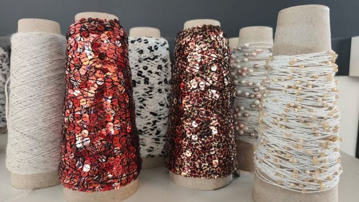 Filati per l’alta moda: le paillettes di Leffe sui capi delle maison